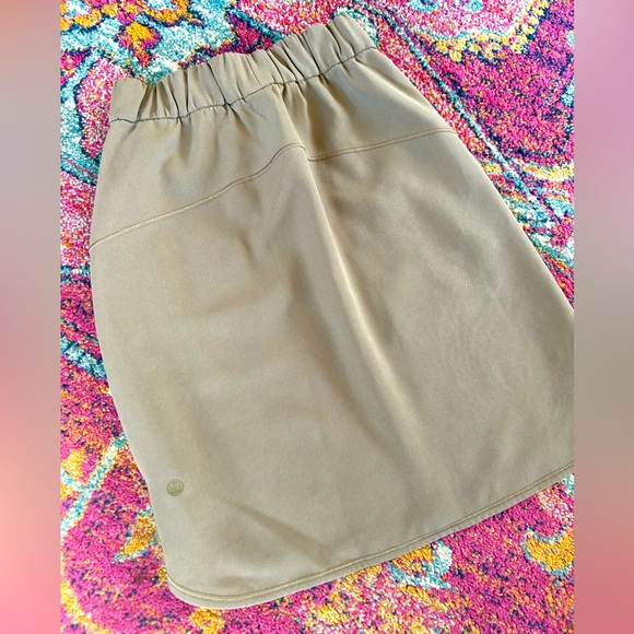 lululemon athletica | Women’s Khaki On The Fly Pull On Drawstring Skirt, Size 2 - Picture 8 of 15